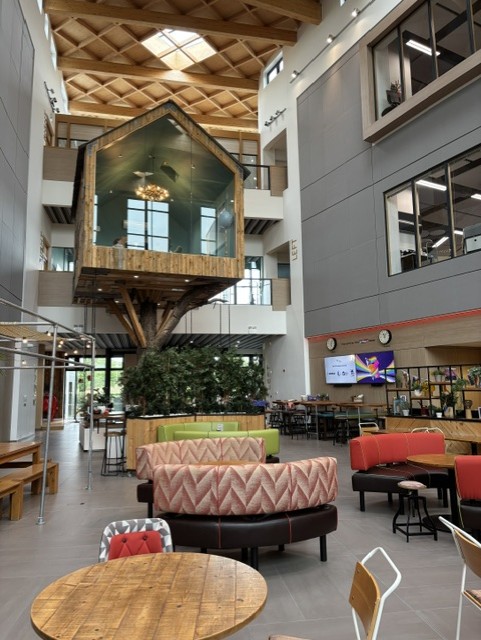 moneypenny_hq